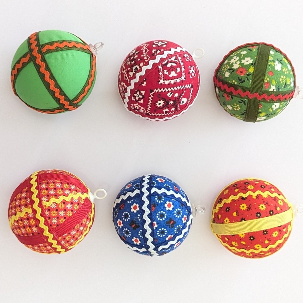 Vtg 70s Fabric Ball Christmas Ornaments Lot 6 Calico Rick Rack Handmade Colorful